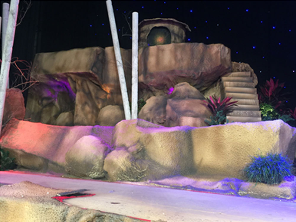 gallery-theatrical05